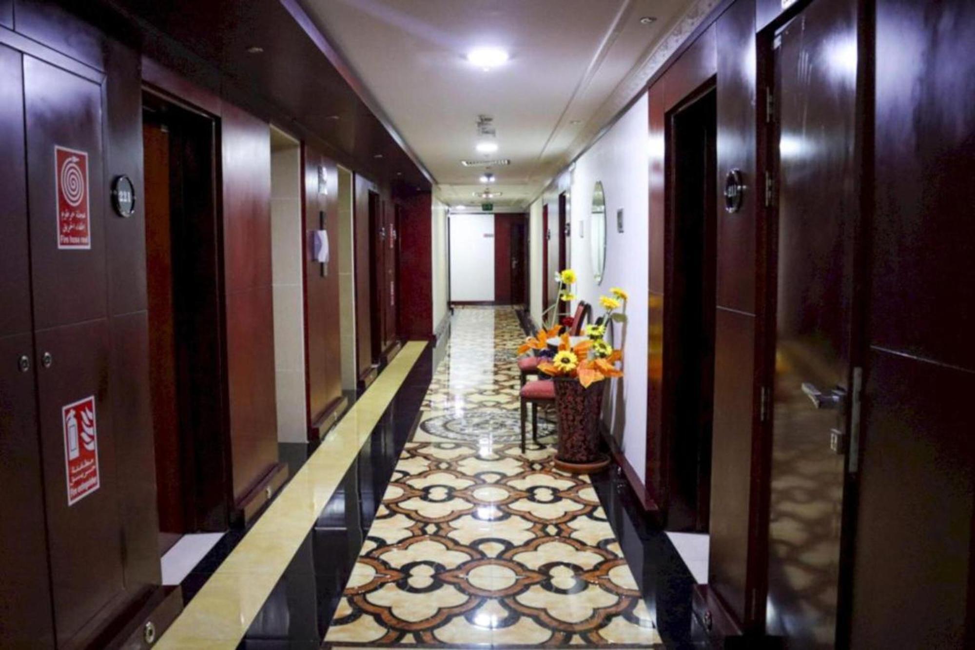Palette Phoenix Hotel Dubai Exterior photo