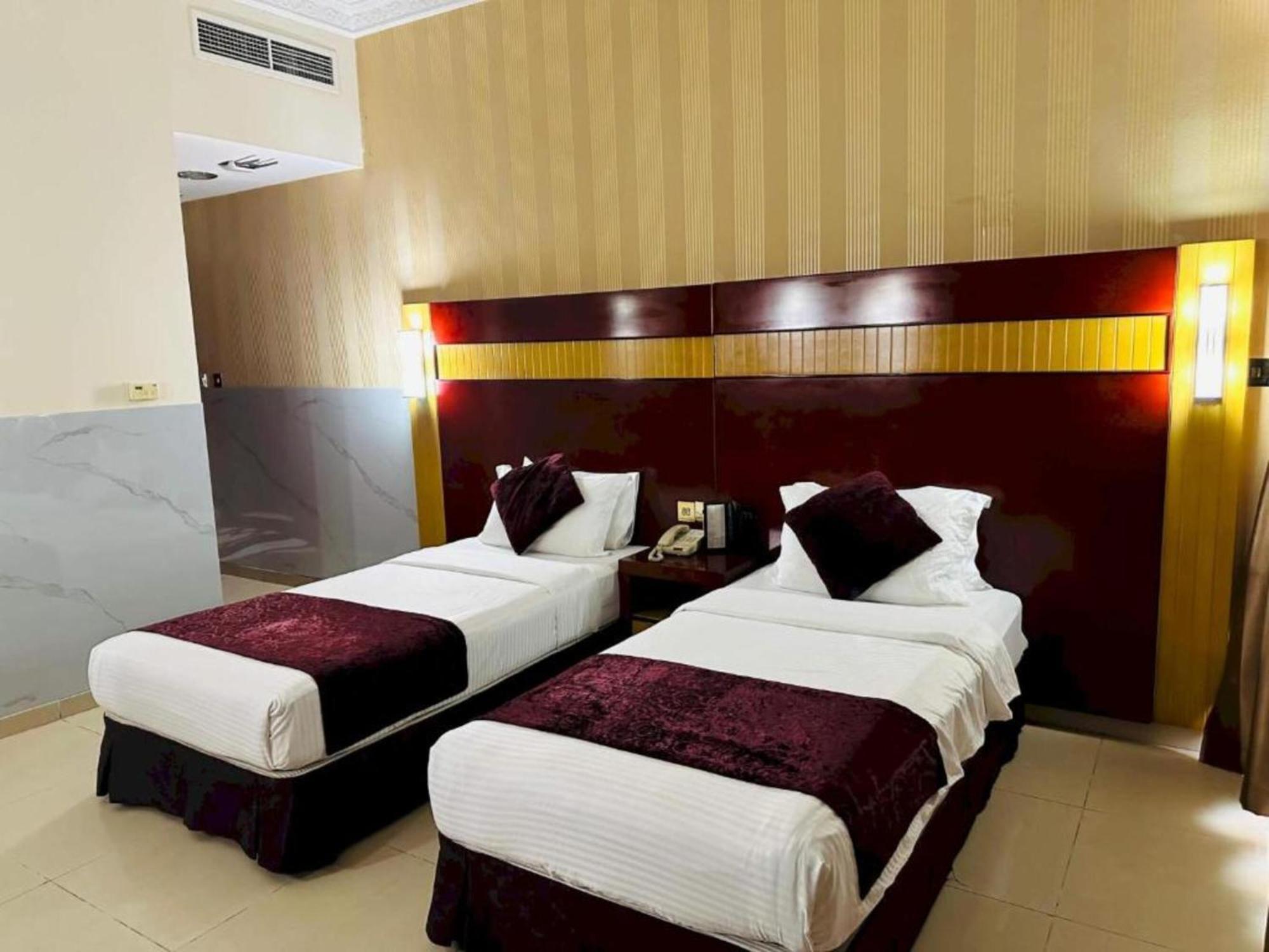 Palette Phoenix Hotel Dubai Exterior photo